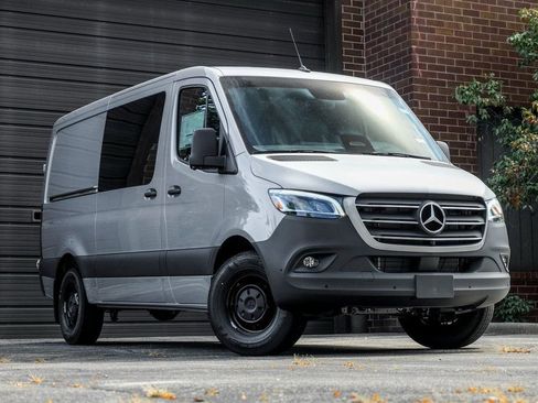 New 2025 Mercedes-Benz Sprinter 2500 image 1