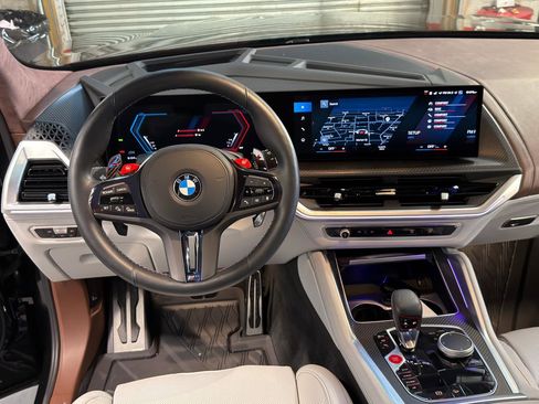 Used 2023 BMW XM image 11