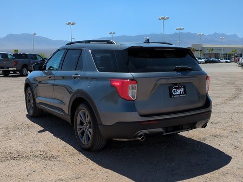 Used 2023 Ford Explorer XLT w/ Equipment Group 202A RWD image 5