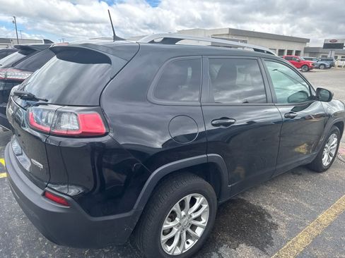 Used 2021 Jeep Cherokee Latitude FWD image 13