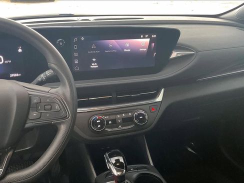 Used 2025 Buick Envista Preferred image 7