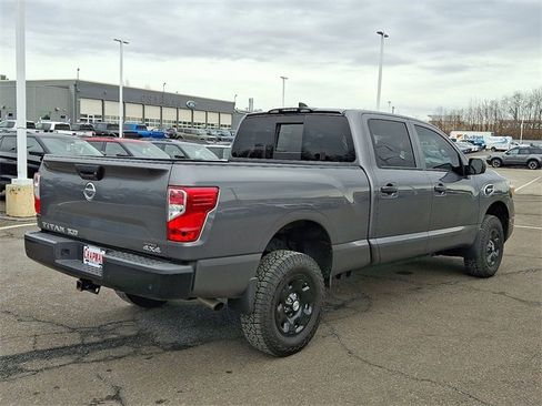 Used 2022 Nissan Titan S image 6