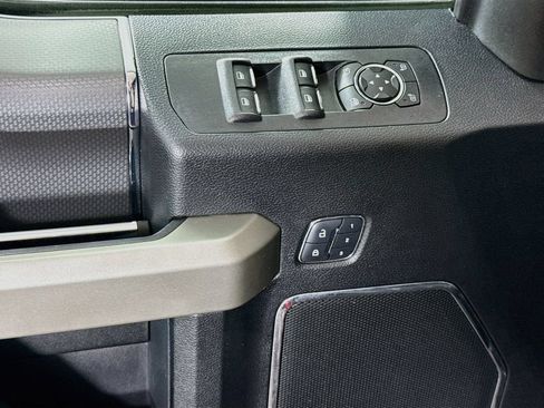 Used 2017 Ford F150 Lariat AWD/4WD image 24