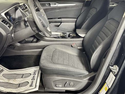 Used 2016 Ford Fusion SE FWD image 14