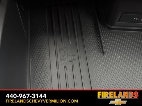 Used 2025 Volkswagen Atlas SE image 23