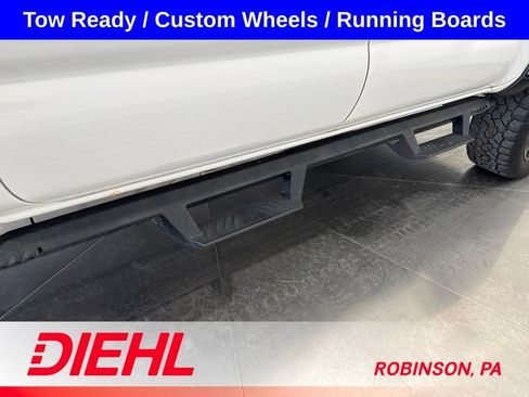 Used 2019 Toyota Tacoma SR5 RWD image 9