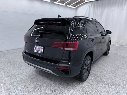 Used 2022 Volkswagen Taos S FWD image 2