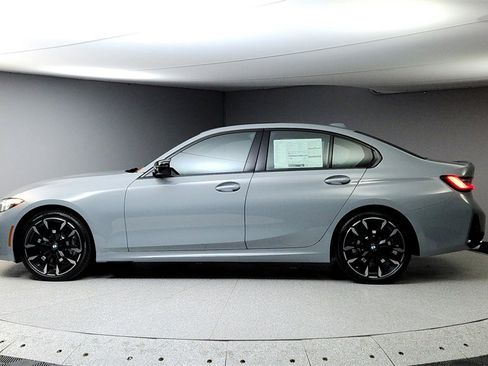 Used 2025 BMW 330i xDrive Sedan w/ M Sport Package image 4