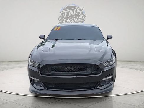 Used 2017 Ford Mustang GT RWD image 2