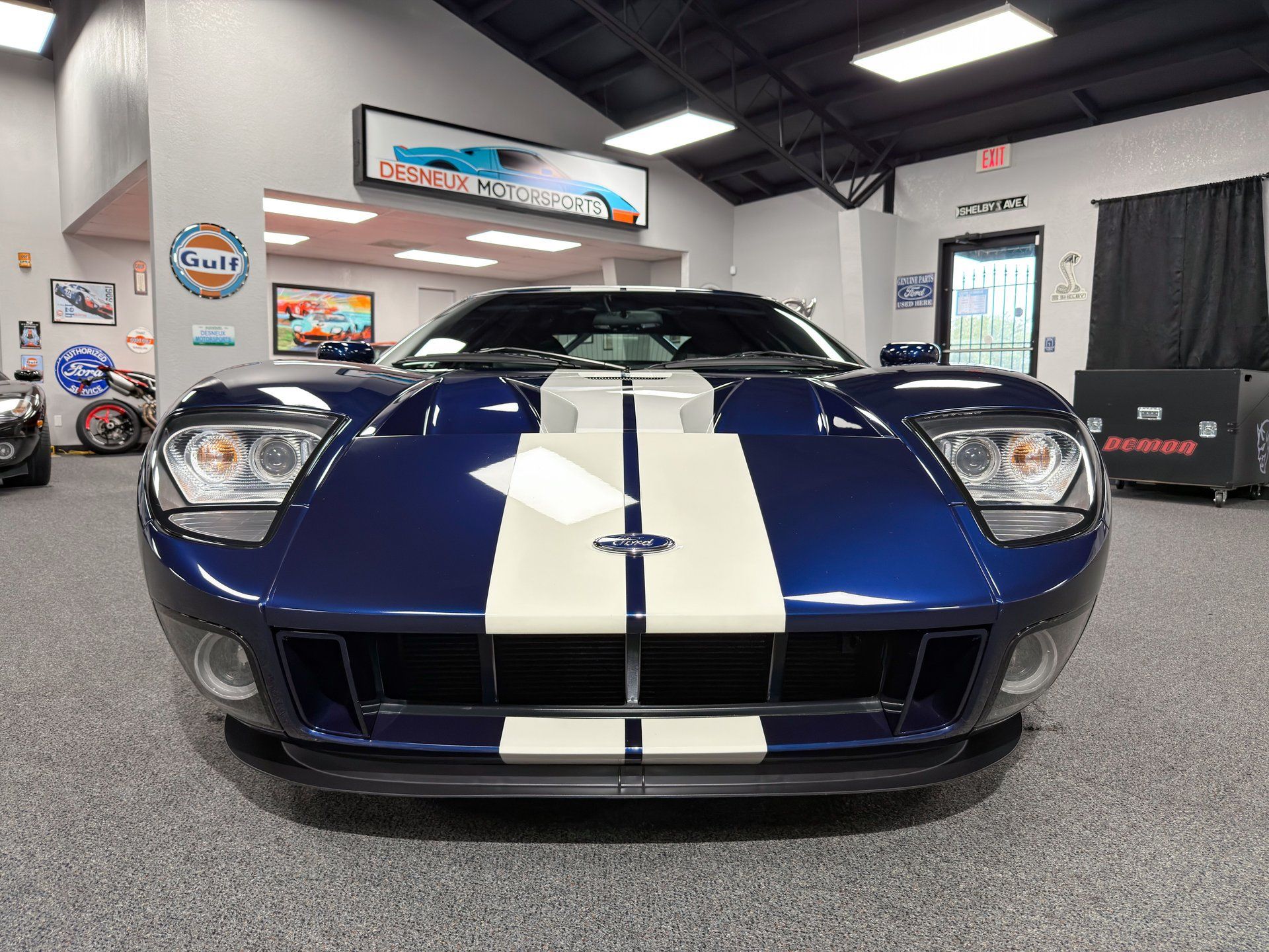 Used 2006 Ford GT RWD image 5