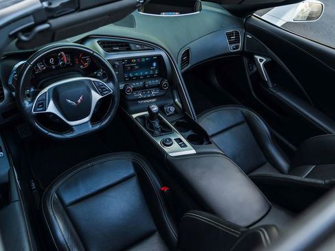 Used 2019 Chevrolet Corvette Stingray Coupe w/ 1LT RWD image 44