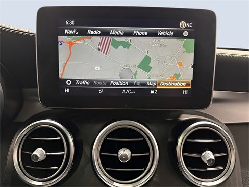 Used 2018 Mercedes-Benz GLC 300 4MATIC image 20