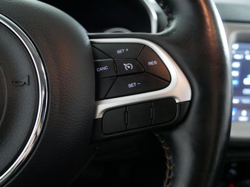 Used 2018 Jeep Compass Latitude w/ Popular Equipment Group image 28