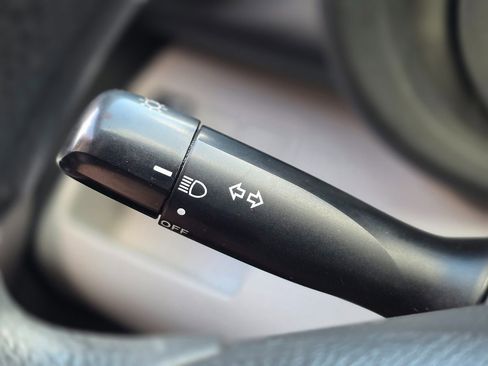 Used 2006 Toyota RAV4 2WD image 44