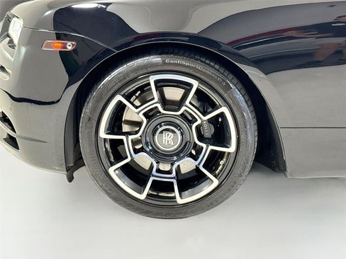 Used 2017 Rolls-Royce Wraith RWD image 34