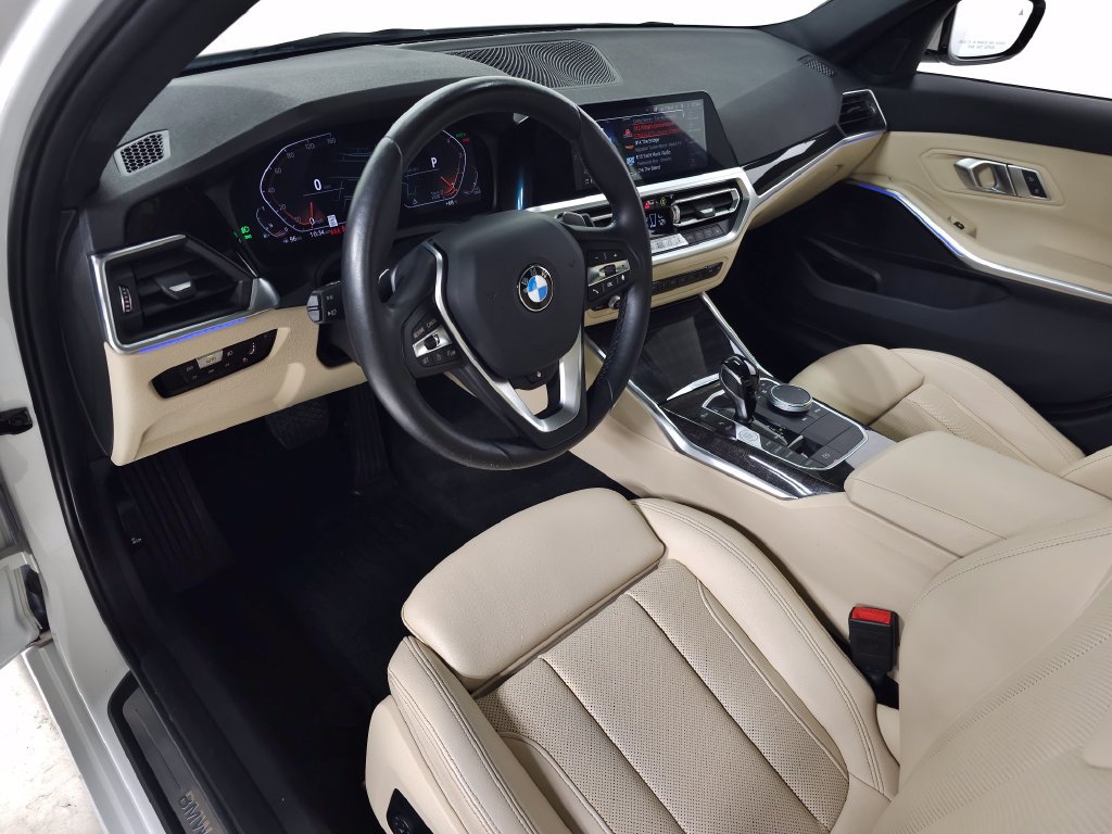 Used 2022 BMW 330i xDrive Sedan w/ Driving Assistance Package AWD/4WD image 15
