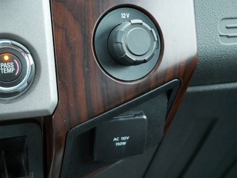 Used 2015 Ford F450 Lariat image 22