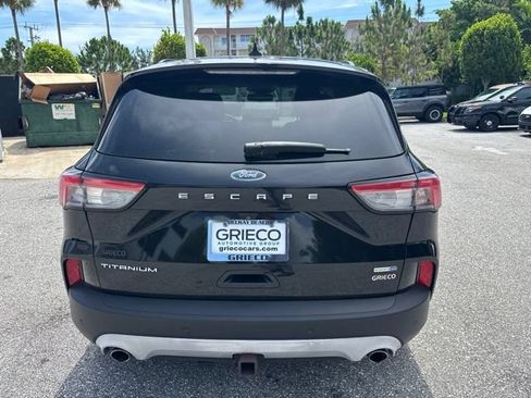 Used 2020 Ford Escape Titanium AWD/4WD image 3