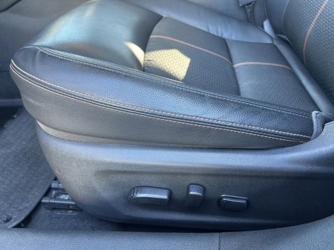 Used 2020 Nissan Altima 2.5 SR w/ Premium Package image 16