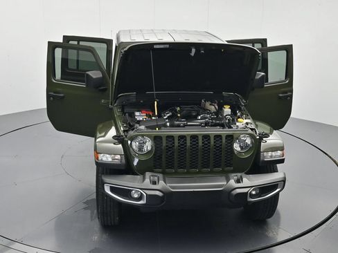 Used 2023 Jeep Gladiator Sport AWD/4WD image 45