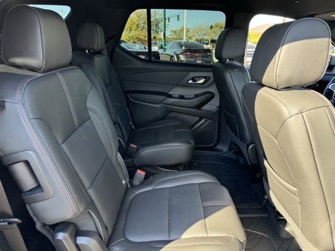 Used 2023 Chevrolet Traverse RS w/ LPO, Floor Liner Package image 38