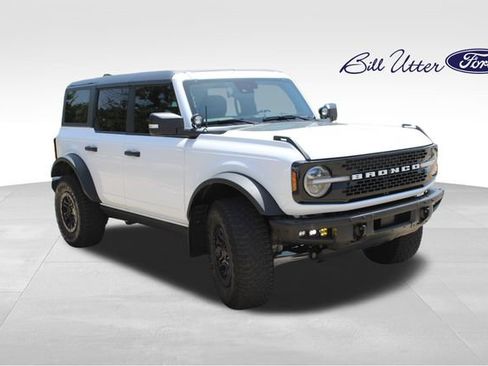 Used 2022 Ford Bronco Wildtrak AWD/4WD image 3