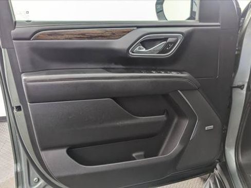 Used 2023 Chevrolet Tahoe Premier RWD image 13
