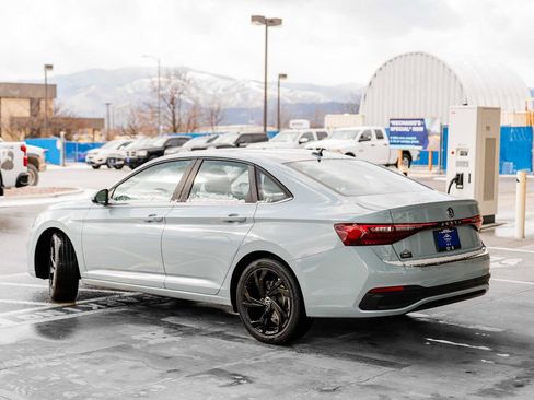 New 2026 Volkswagen Jetta SE image 14