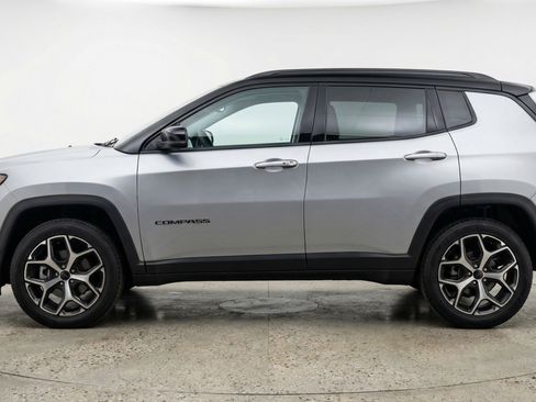 Used 2025 Jeep Compass Limited AWD/4WD image 5