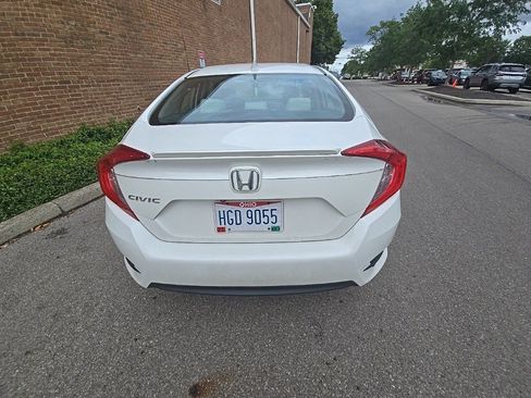 Certified 2017 Honda Civic EX-T image 8
