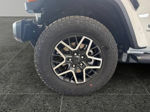 New 2027 Jeep Wrangler Unlimited Sahara AWD/4WD image 29