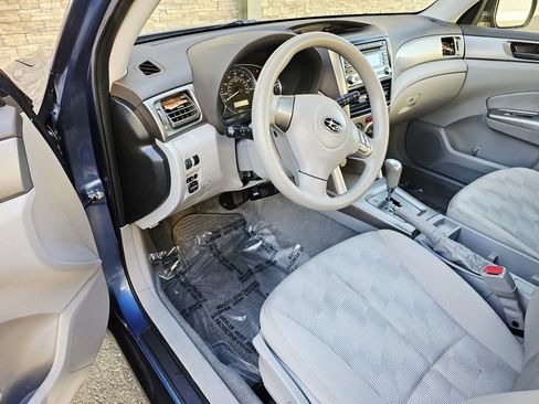 Used 2010 Subaru Forester 2.5X image 9
