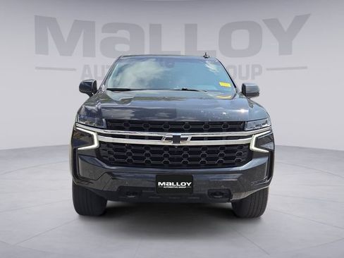 Used 2021 Chevrolet Tahoe Z71 w/ Luxury Package AWD/4WD image 8