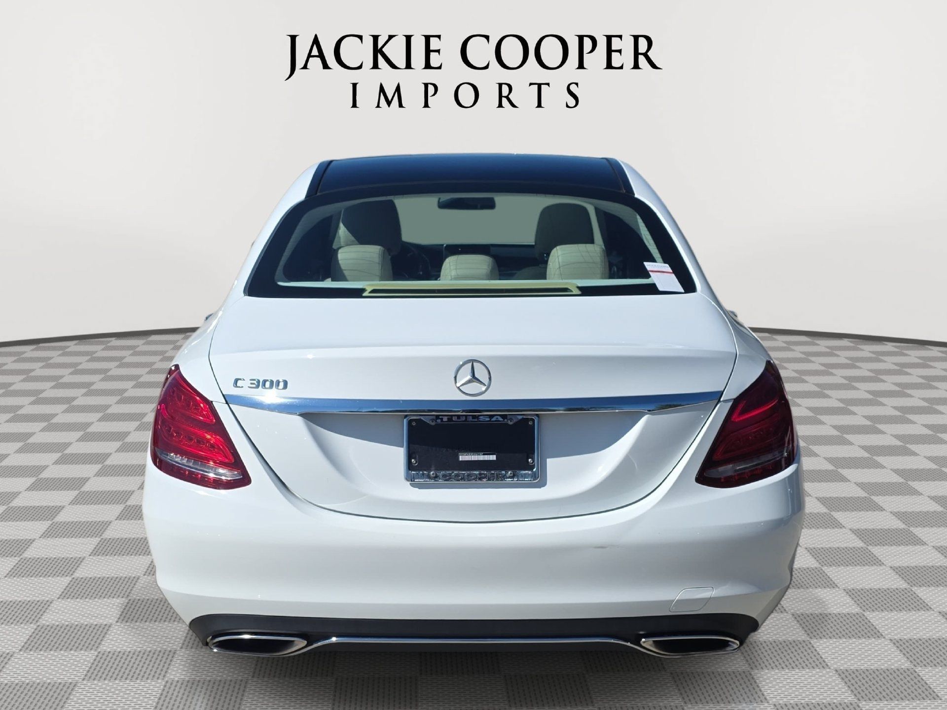 Used 2015 Mercedes-Benz C 300 Sedan image 6
