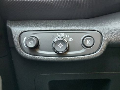 Used 2023 Chevrolet TrailBlazer LT image 21