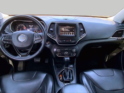 Used 2021 Jeep Cherokee Latitude Plus FWD image 16