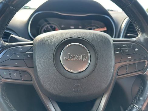 Used 2020 Jeep Cherokee Trailhawk w/ Cold Weather Group AWD/4WD image 25