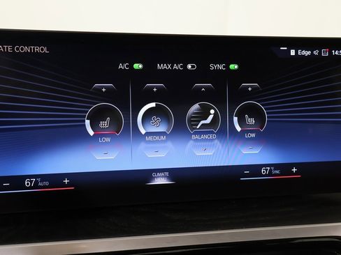 Used 2023 BMW 330i Sedan w/ Premium Package image 8