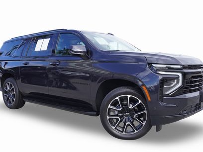 Used 2025 Chevrolet Suburban RST