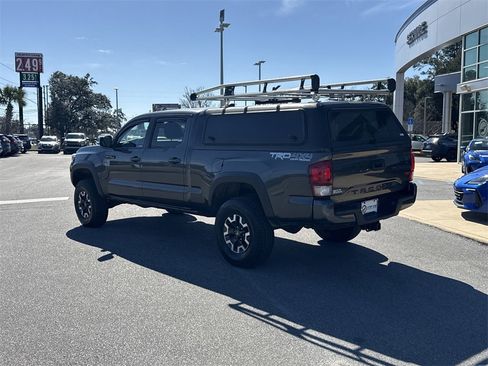 Used 2017 Toyota Tacoma TRD Off-Road image 6