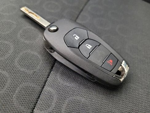 Used 2020 Chevrolet Trax LS w/ Tint and Cruise Package image 32