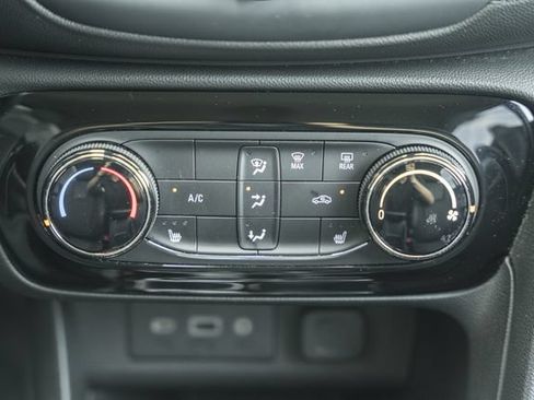 Used 2021 Buick Encore GX Preferred w/ Cold Weather Comfort Package FWD image 28