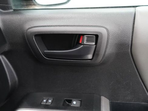 Used 2023 Toyota Tacoma SR5 AWD/4WD image 58