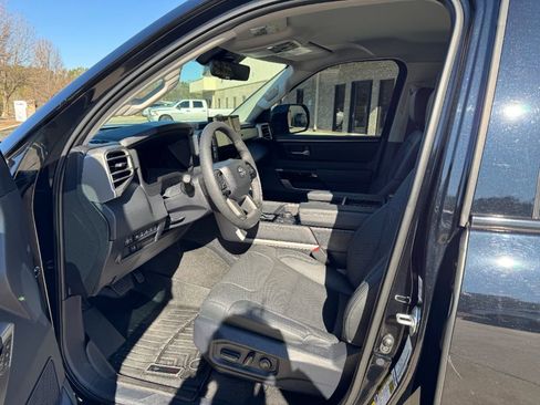 Used 2024 Toyota Tundra Limited image 13