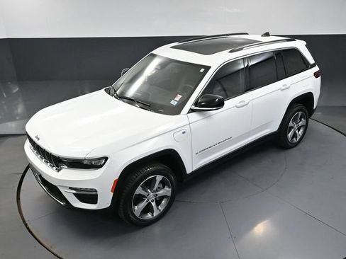 Used 2023 Jeep Grand Cherokee 4WD 4xe w/ Luxury Tech Group II image 64