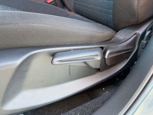 Used 2025 Honda HR-V Sport image 12