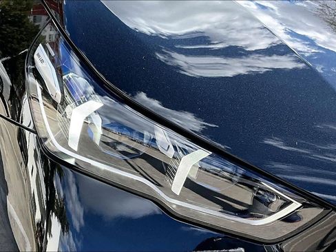 Used 2025 BMW 530i w/ Premium Package image 14