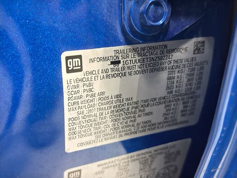 Used 2022 GMC Sierra 1500 AT4 w/ Sierra Safety Plus Package image 48