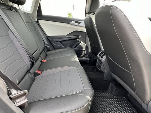 New 2025 Volkswagen Taos S image 32