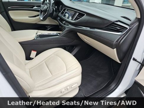 Used 2022 Buick Enclave Essence image 34
